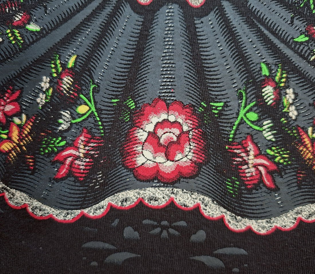 PLAYERA MUÑECA LELE